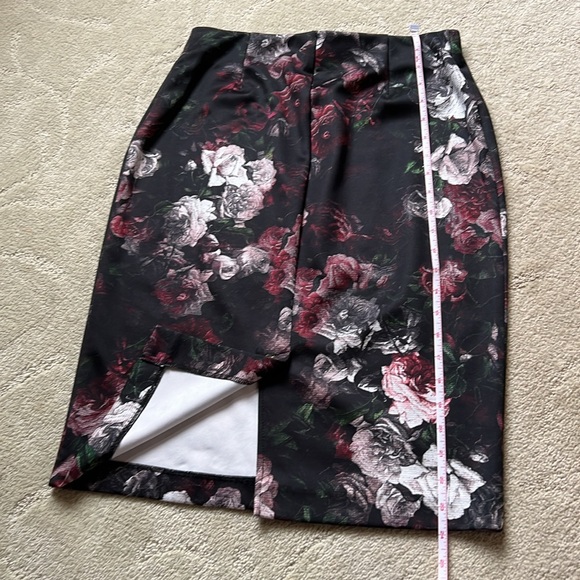 Joseph Ribkoff dressy skirt - Picture 4 of 5